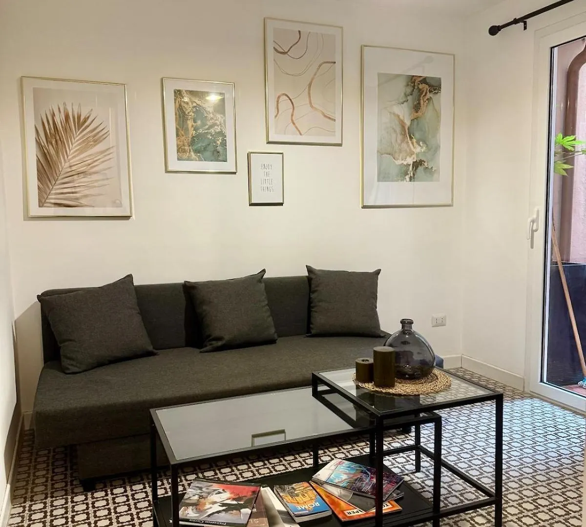 Monti Cozy Apartment Rome Italy